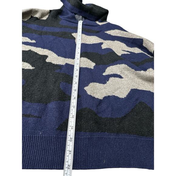 Elan Camo Oversized Hoodie Sweater, Size M - Picture 5 of 7